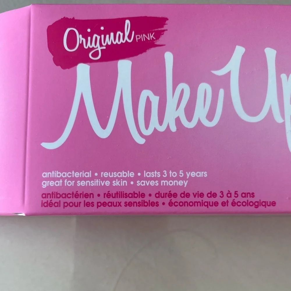MakeUp Eraser brand new